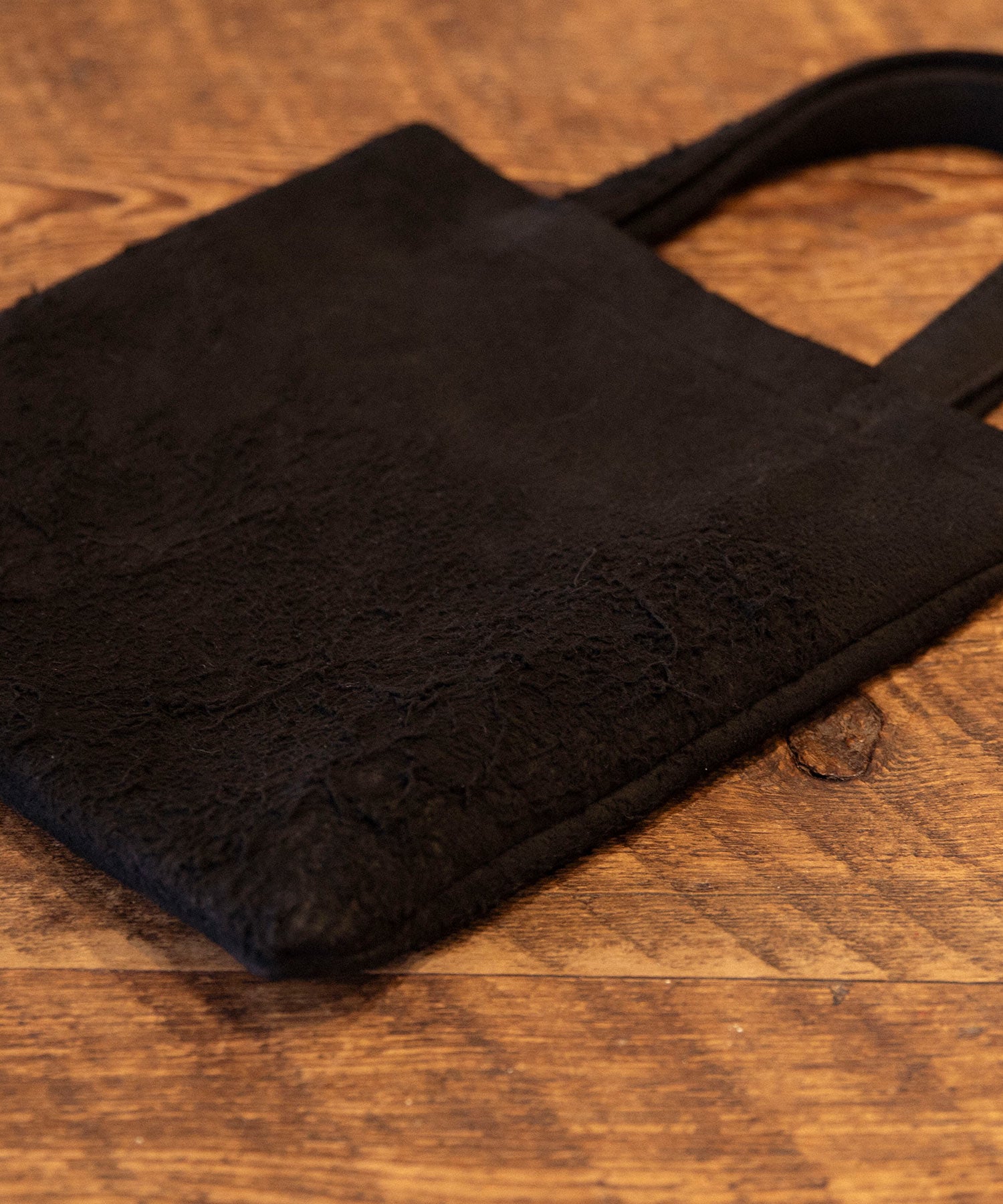 BACK SIDE SKIN FLAT TOTE : MINI