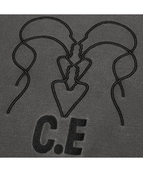 OVERDYE WB HEADSx4 C.E CREW NECK