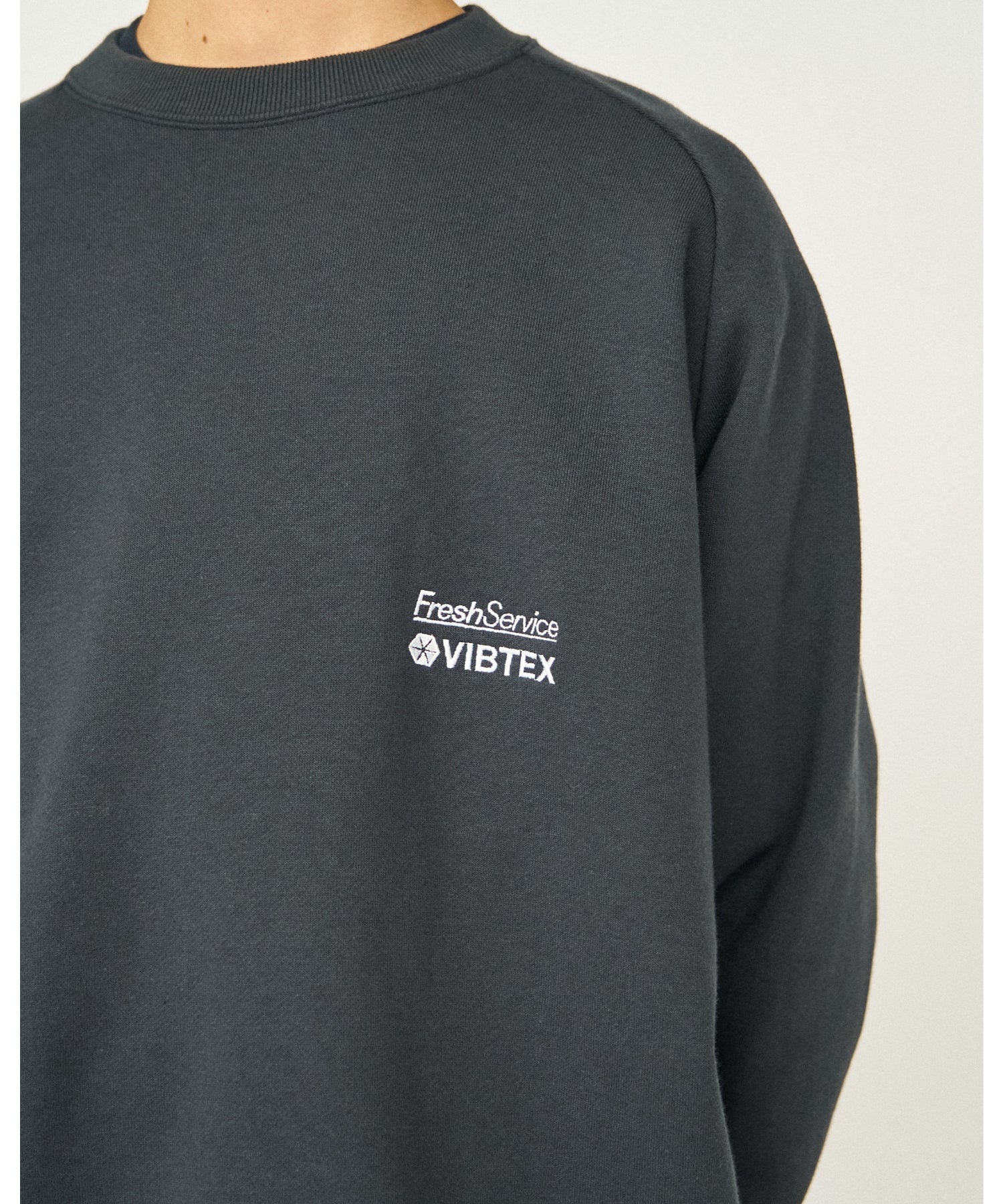 VIBTEX FOR FRESHSERVICE SWEAT CREW NECK PULLOVER