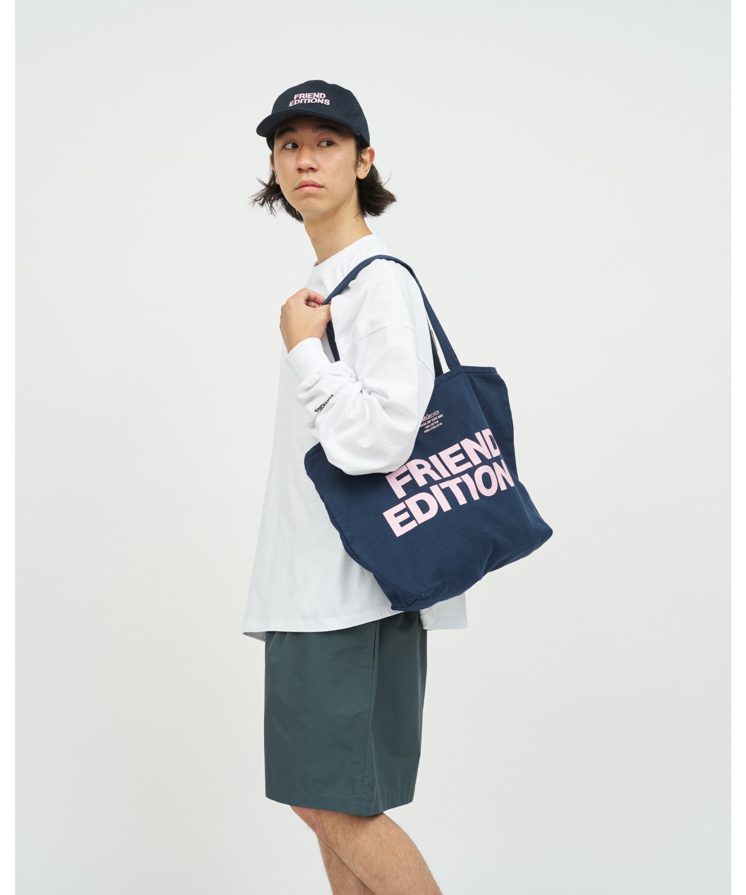 FRIEND EDITIONS CANVAS ZIP TOT