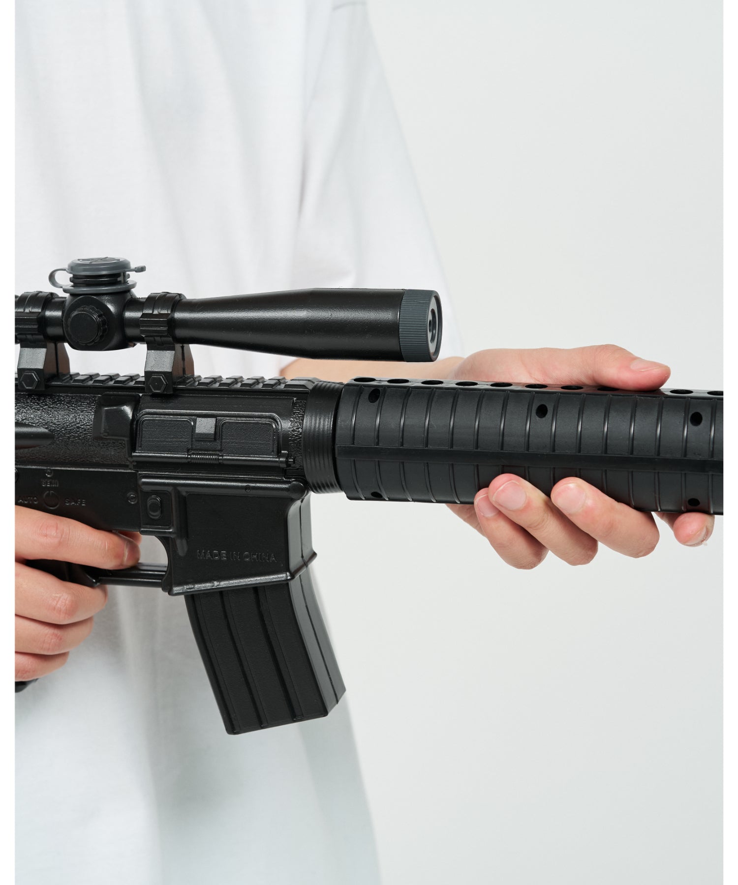 TOY WATER RIFLE