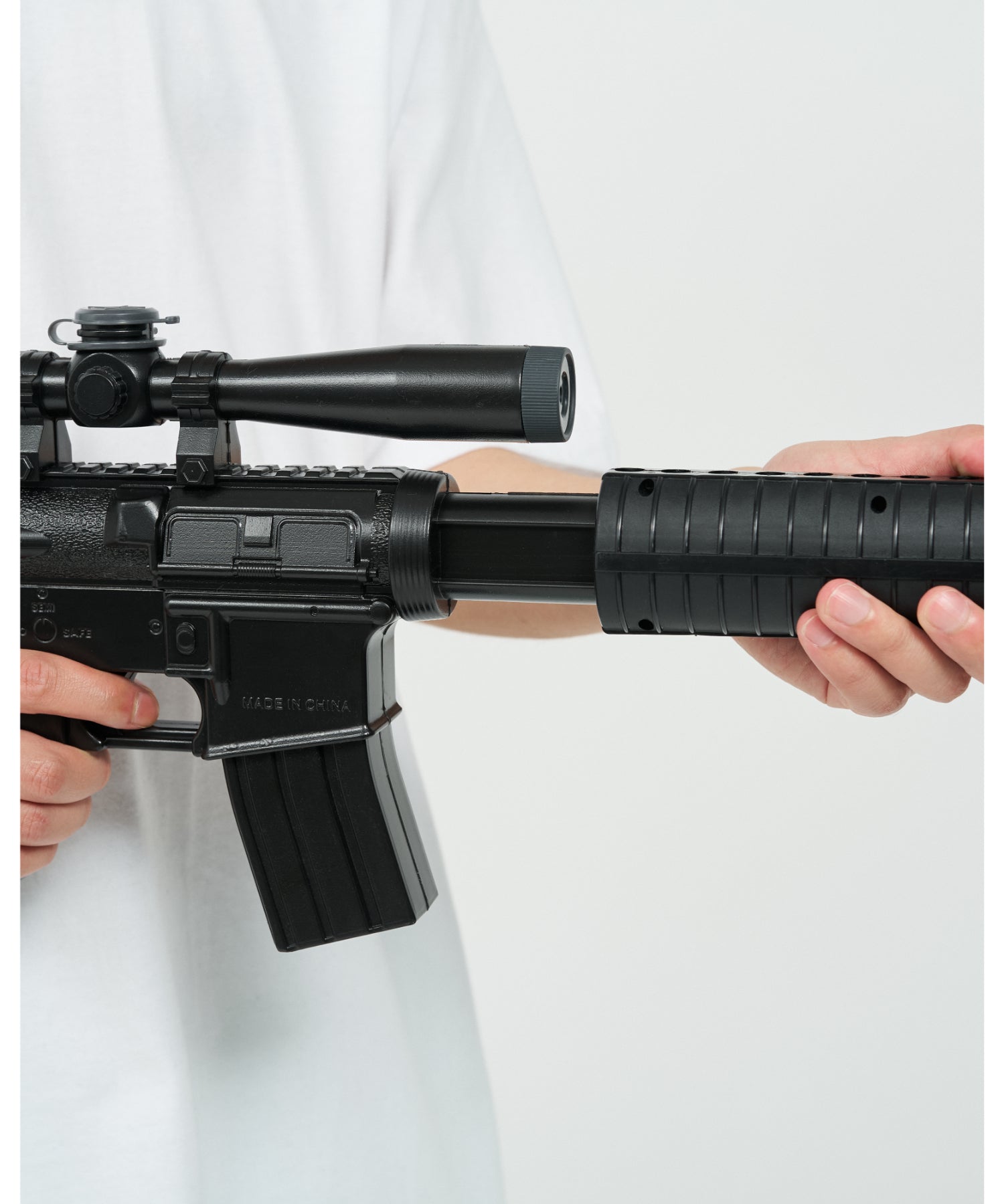 TOY WATER RIFLE