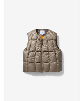 Three-Dimensional Down Light Vest