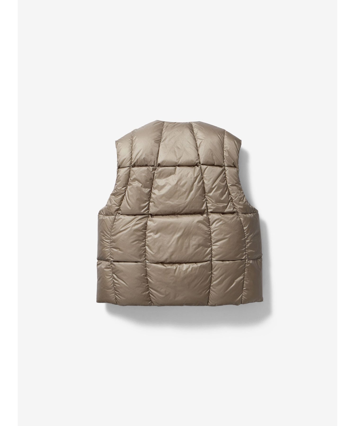 Three-Dimensional Down Light Vest