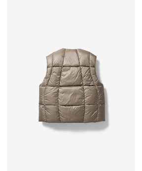Three-Dimensional Down Light Vest