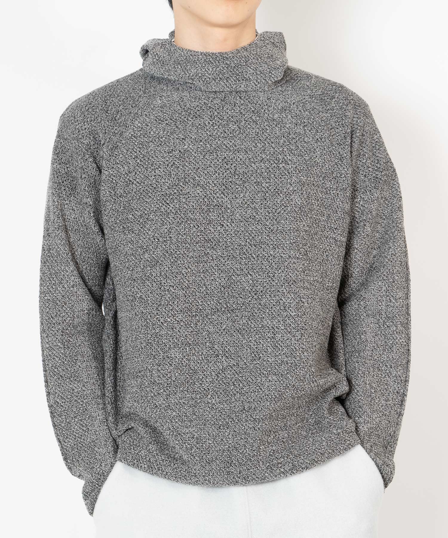 Perforated Wholegarment Knit T
