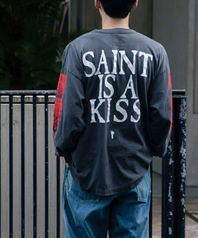 LS TEE / SAINT IS A KISS / BLACK