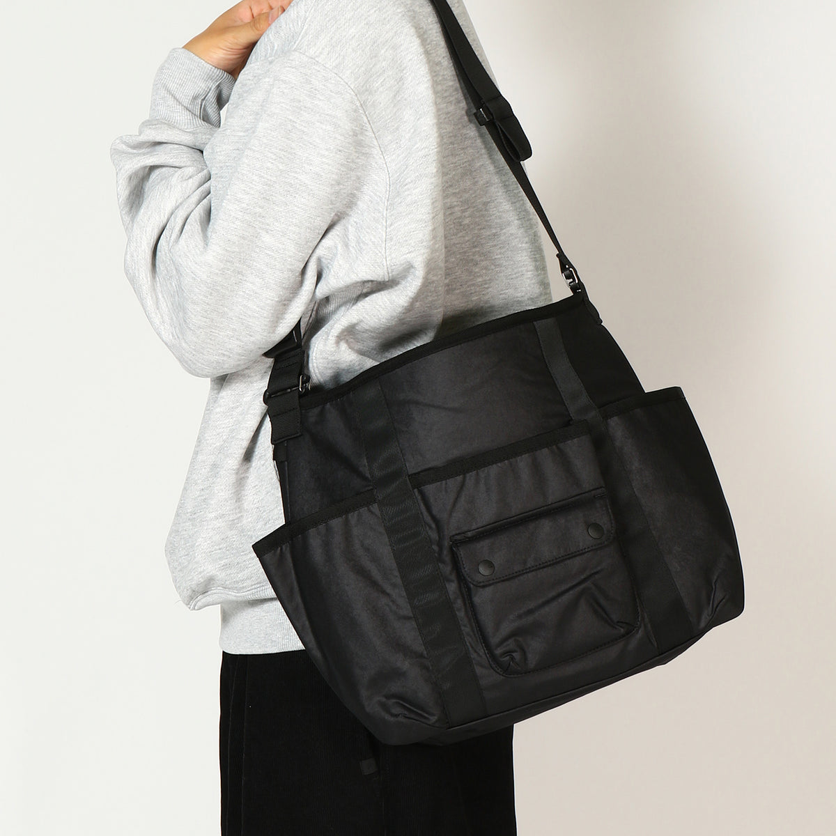 バッグ DAIWA PIER39 TECH REVERSIBLE BB-33025W DAIWA PIER39 TECH REVERSIBLE ONE SHOULDER BAG BB-33025W