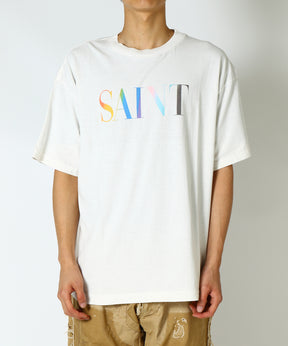 FIGURE男性スタッフ(身長184cmによる「SS TEE/RAINBOW」(サイズXL)の着用画・正面2