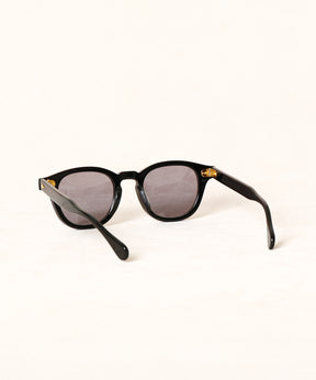 AR 48/22 Black/Gold Rivet