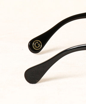 AR 48/22 Black/Gold Rivet