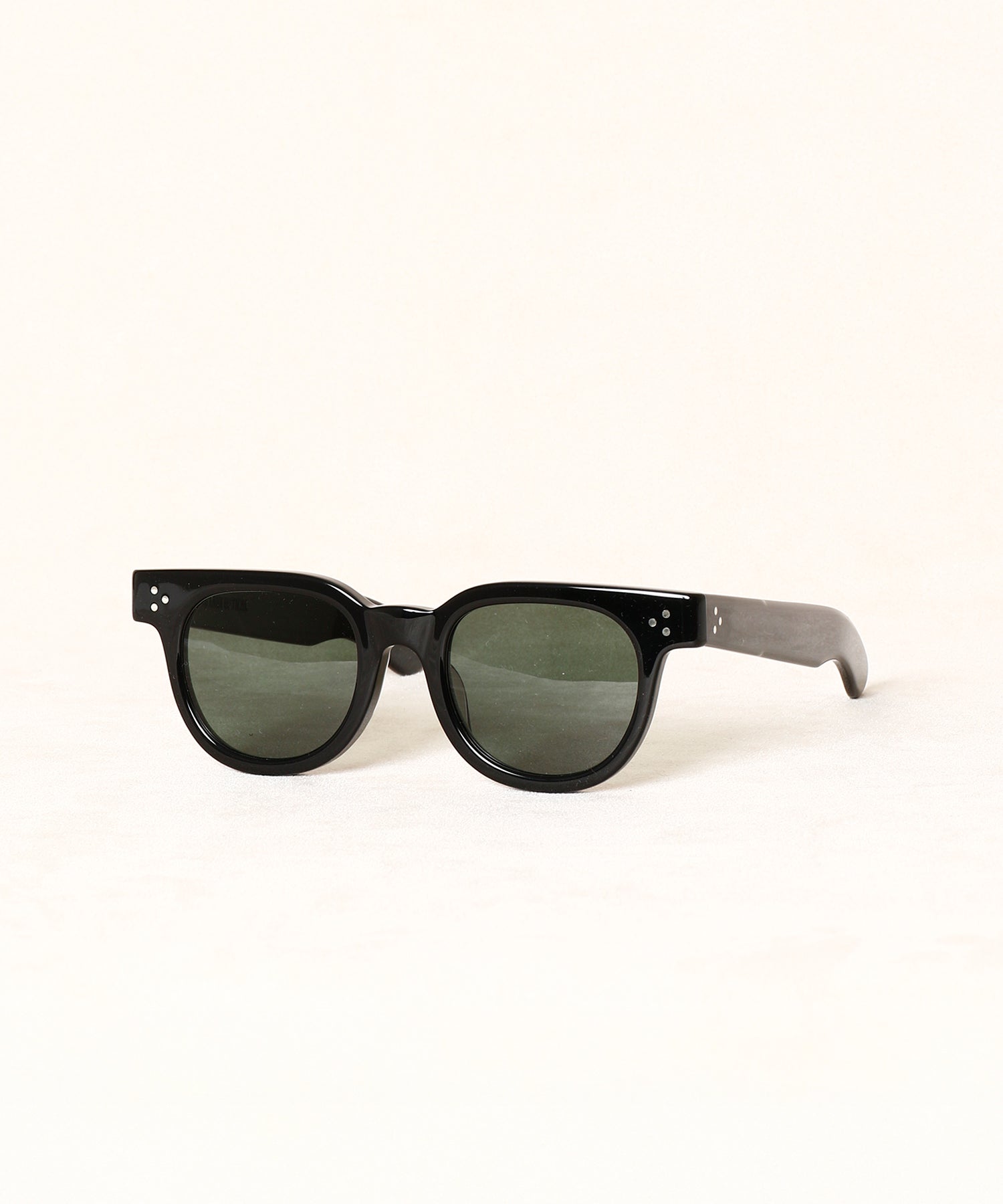 FDR 48/22 / Black
