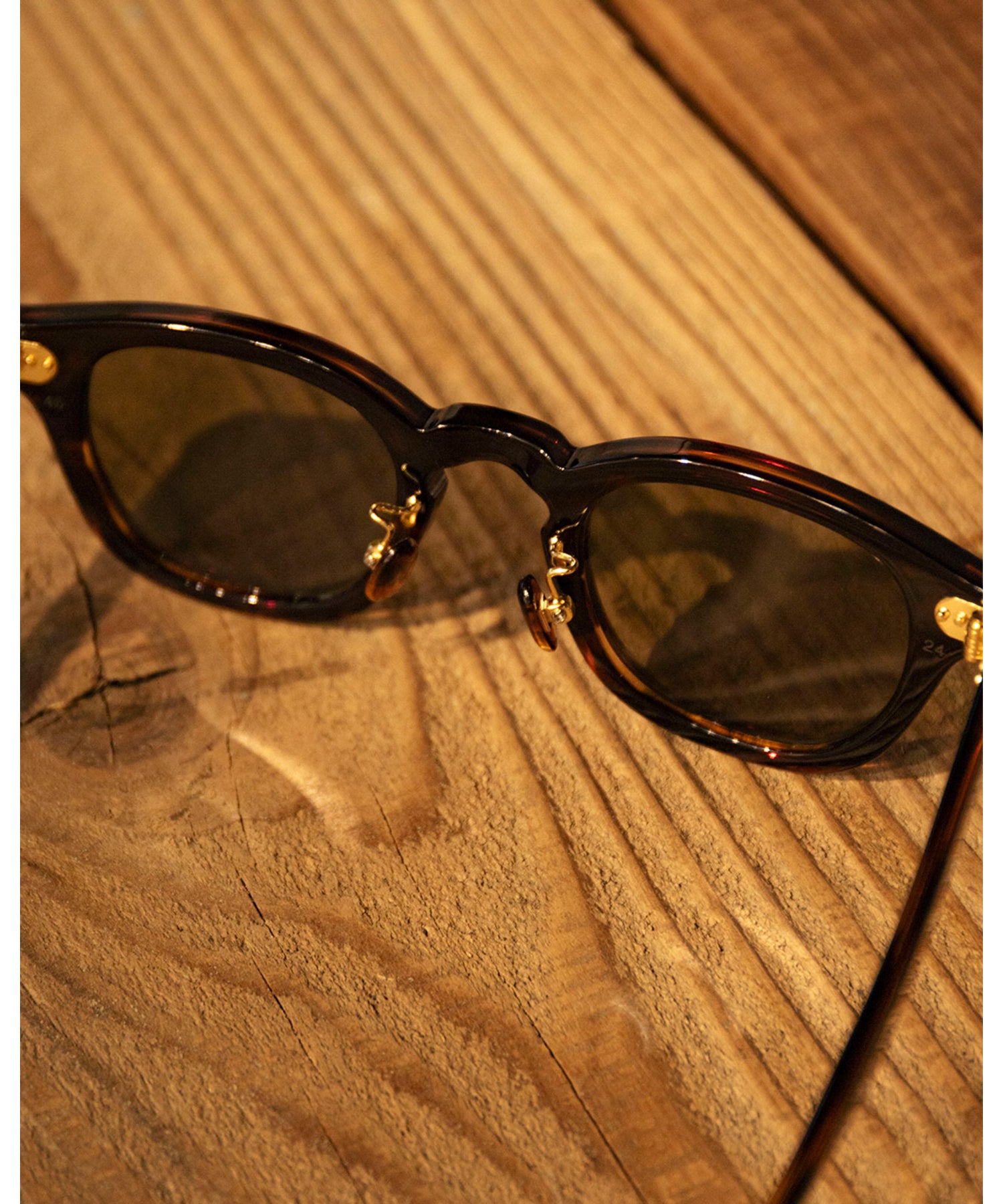 AR46/24 NYC GOLD/DEMI AMBER / GN60