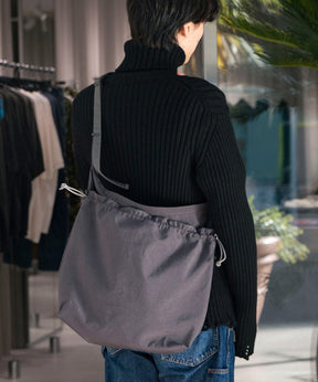 TAS BIG RED CROSS APRON BAG