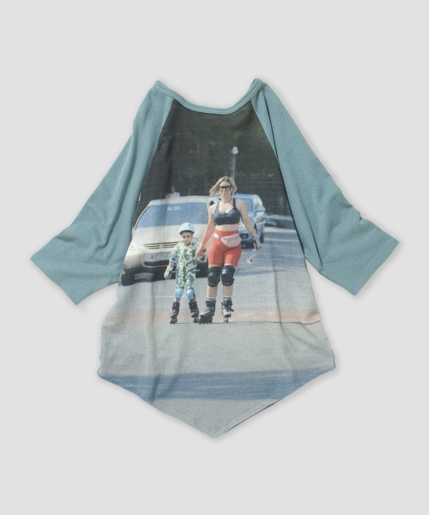 RAGLAN PRINT TEE