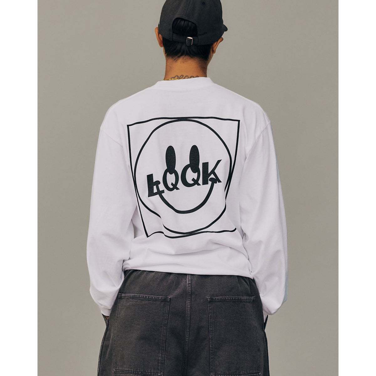LQQK Smiley Logo Pocket Tee - LQQK Studio (ルックスタジオ) - tops