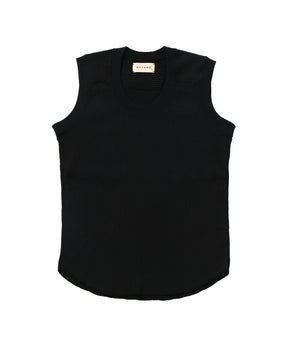 OBLONG NECK SLEEVELESS