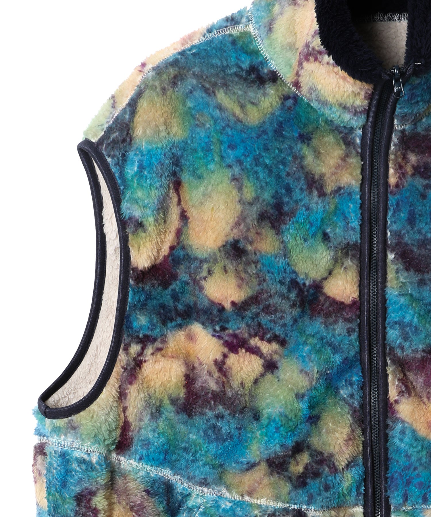 PRINT/ SOLID REVERSIBLE FLEECE VEST