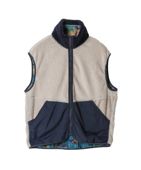 PRINT/ SOLID REVERSIBLE FLEECE VEST
