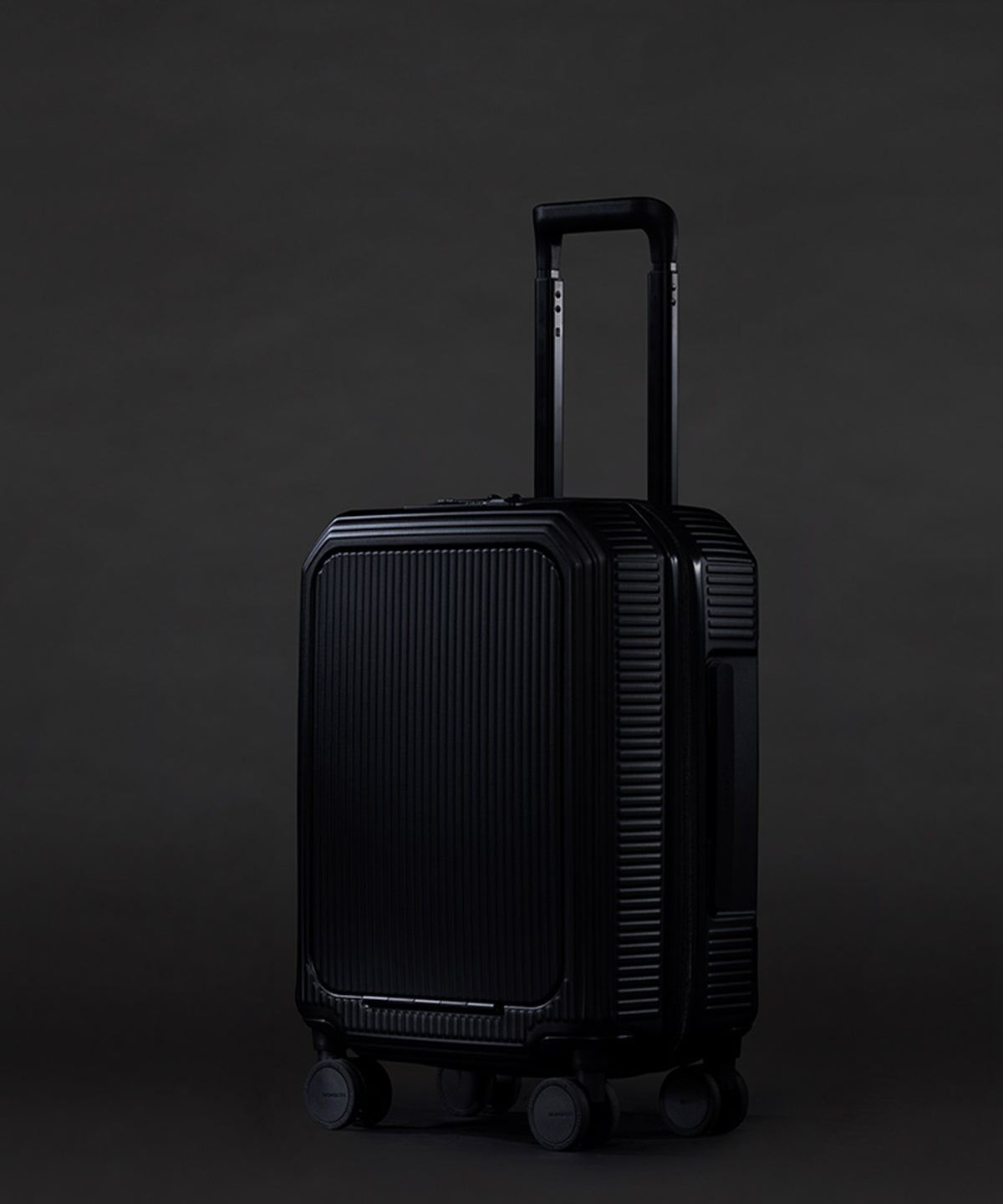 SUITCASE PRO OCTA 30 GAIA BLAC