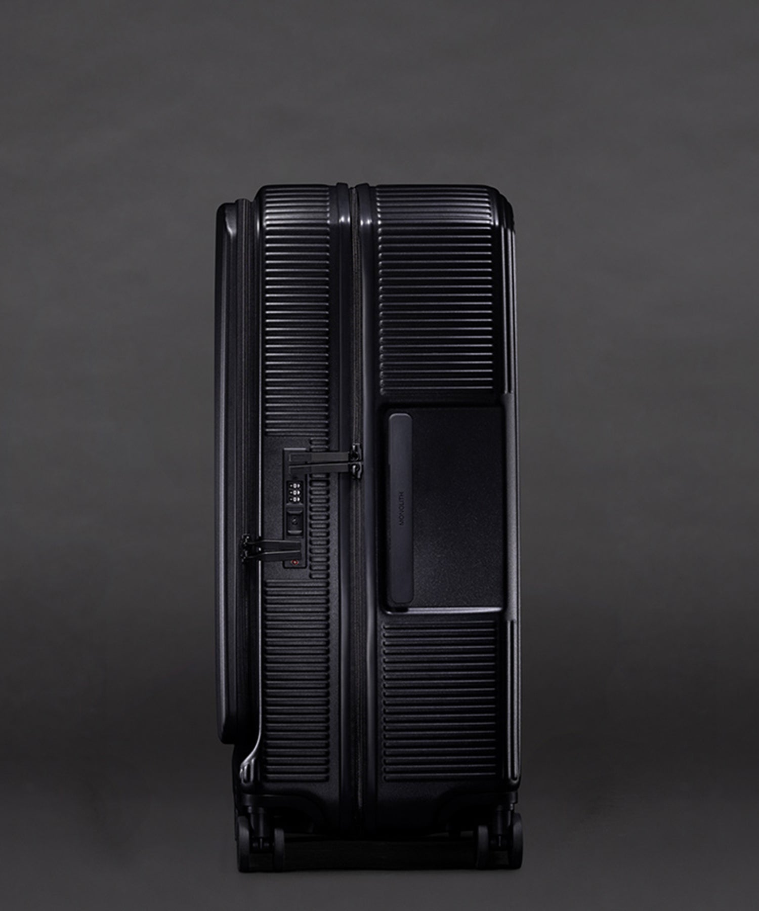 SUITCASE PRO OCTA 90 GAIA BLAC