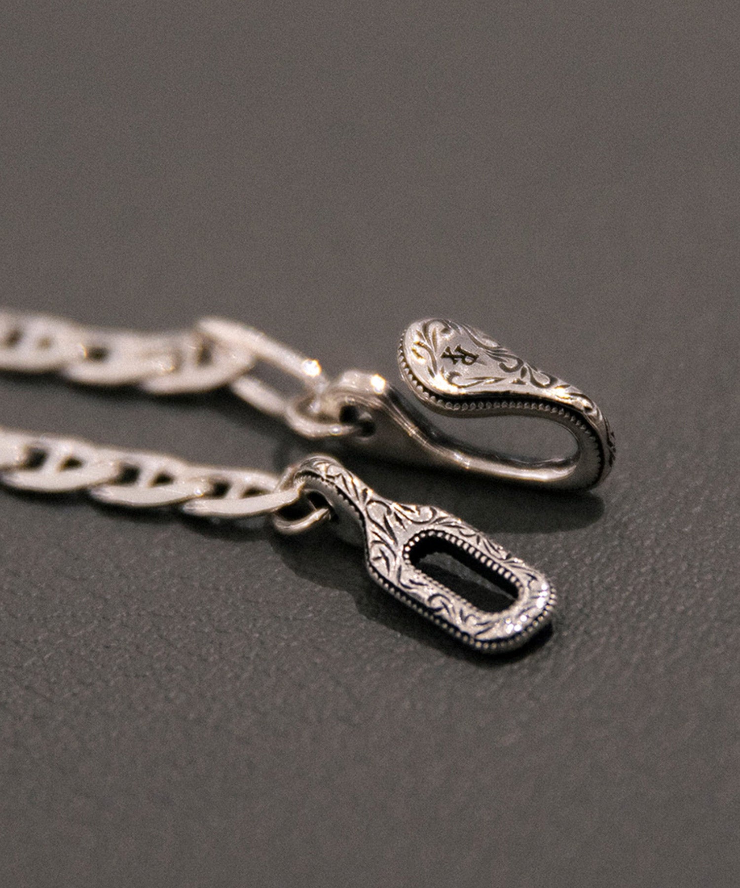 Stud Link Figaro Chain