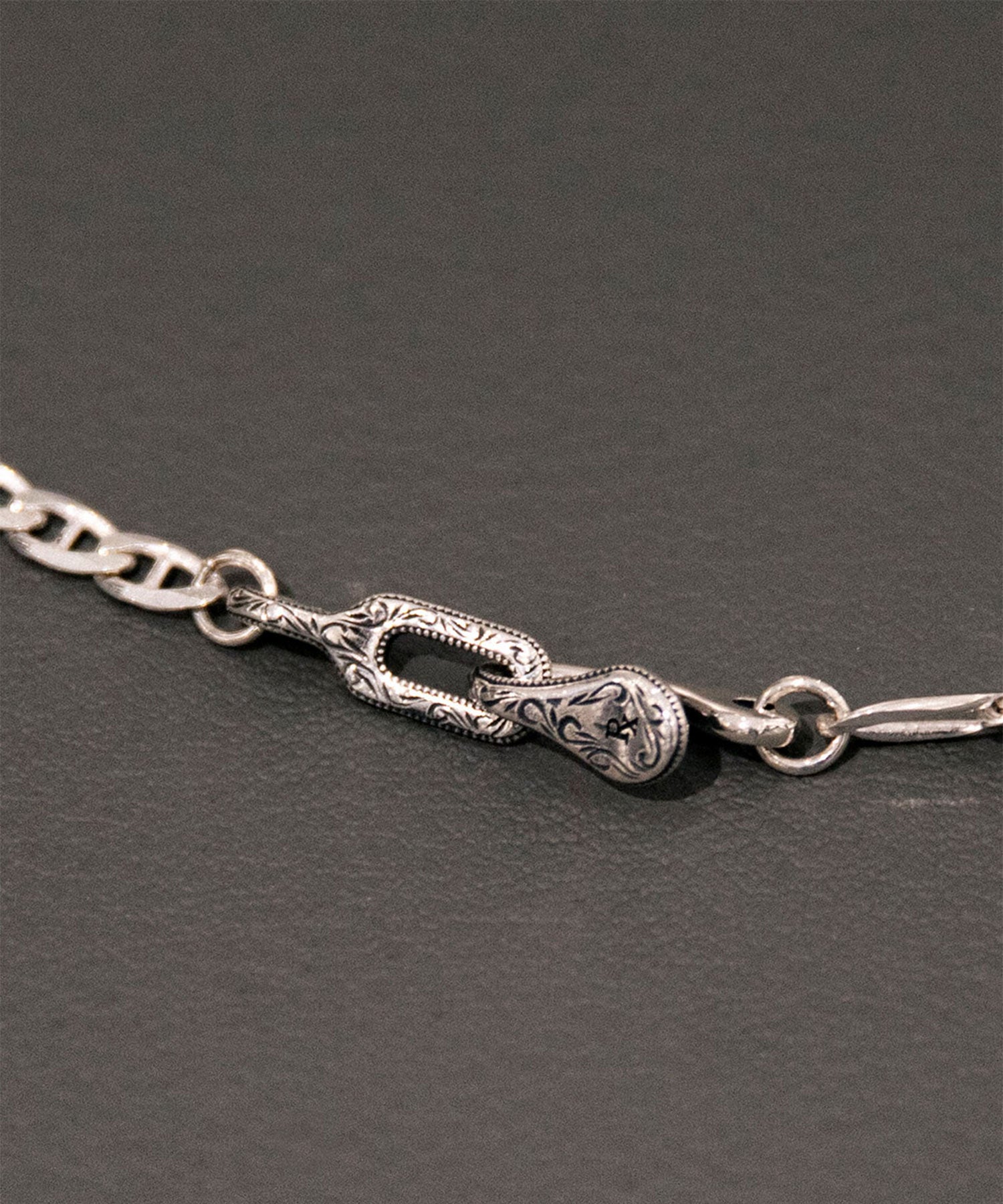 Stud Link Figaro Chain