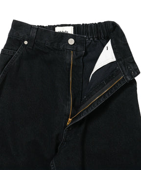 SKATER JEANS