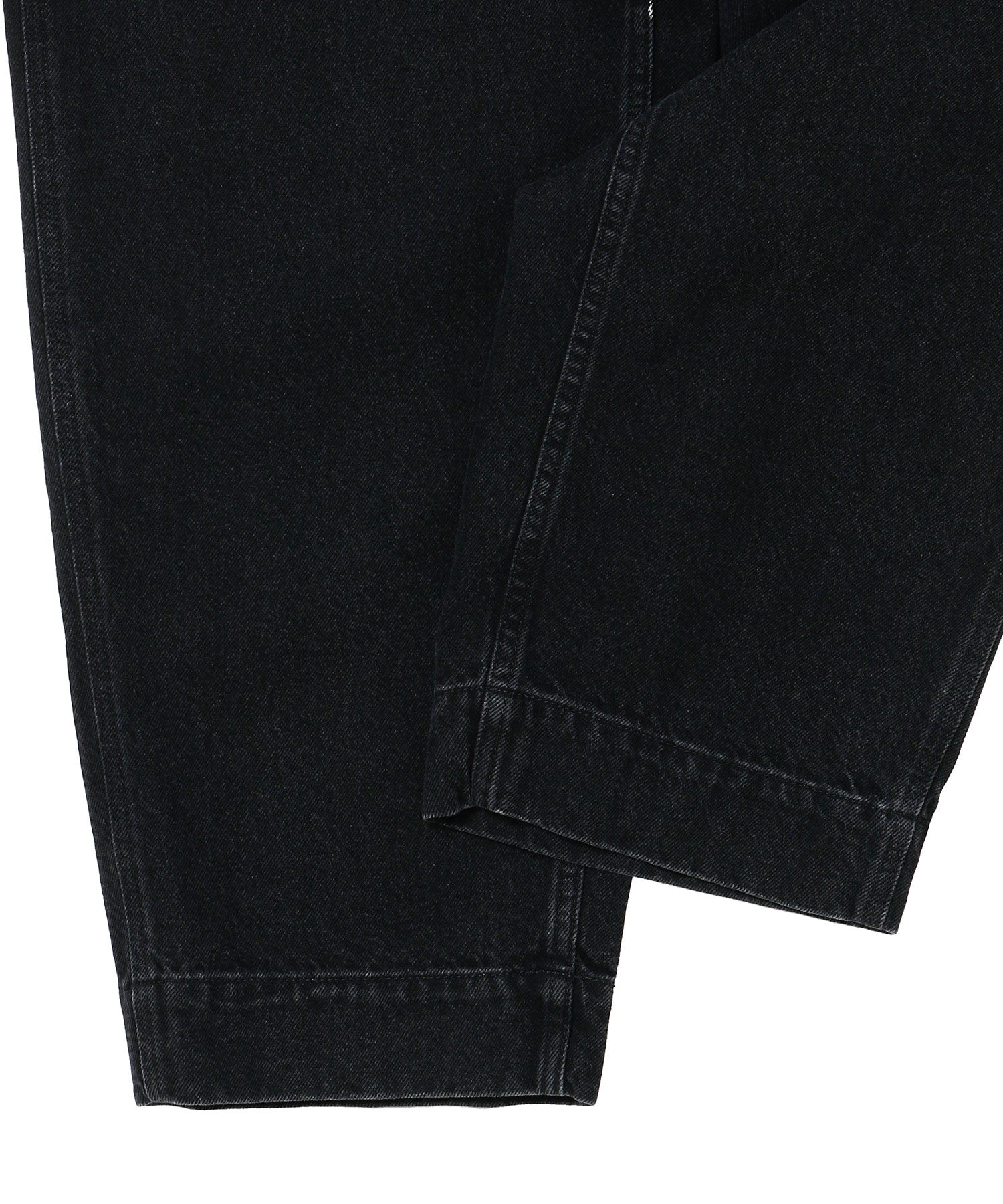 SKATER JEANS