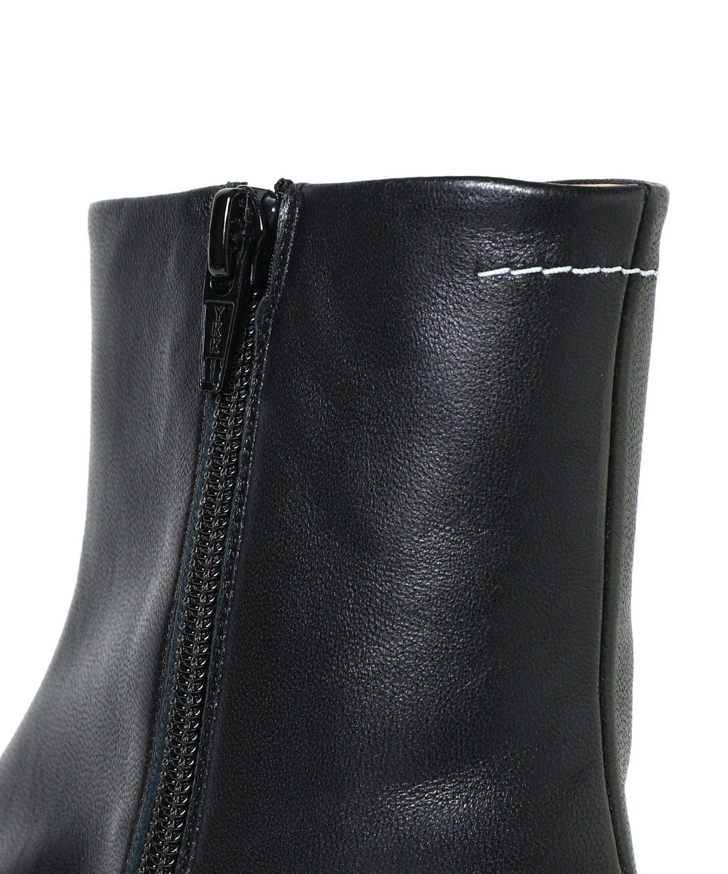 ANKLE BOOT