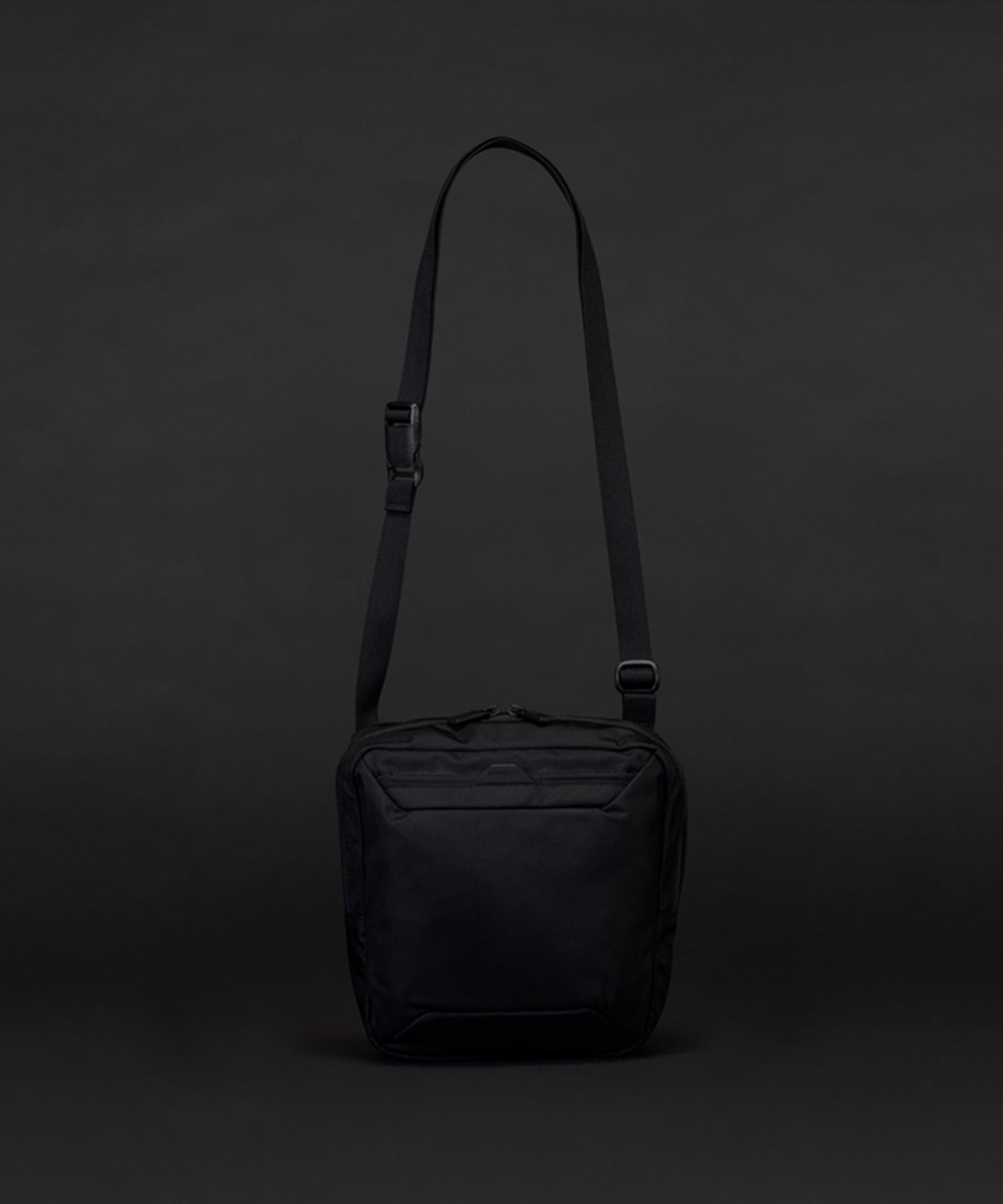 SHOULDER STANDARD SS BLACK