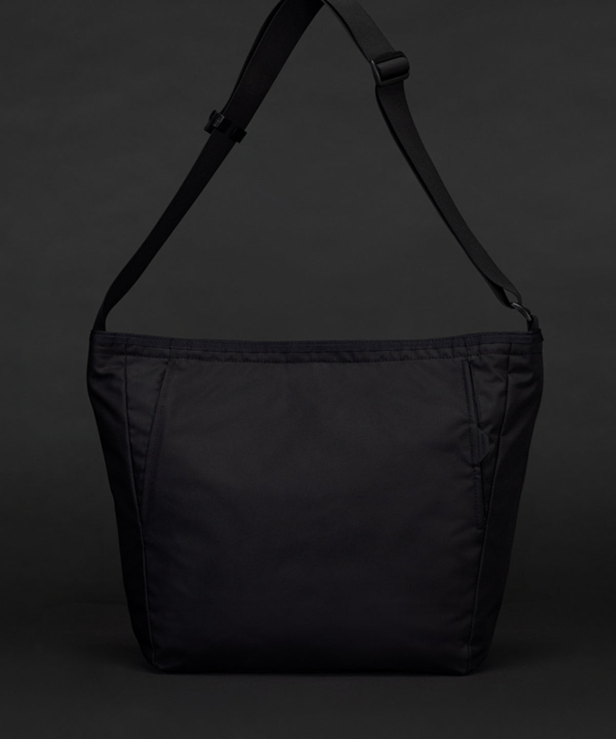 SHOULDER STANDARD HEXA M BLACK