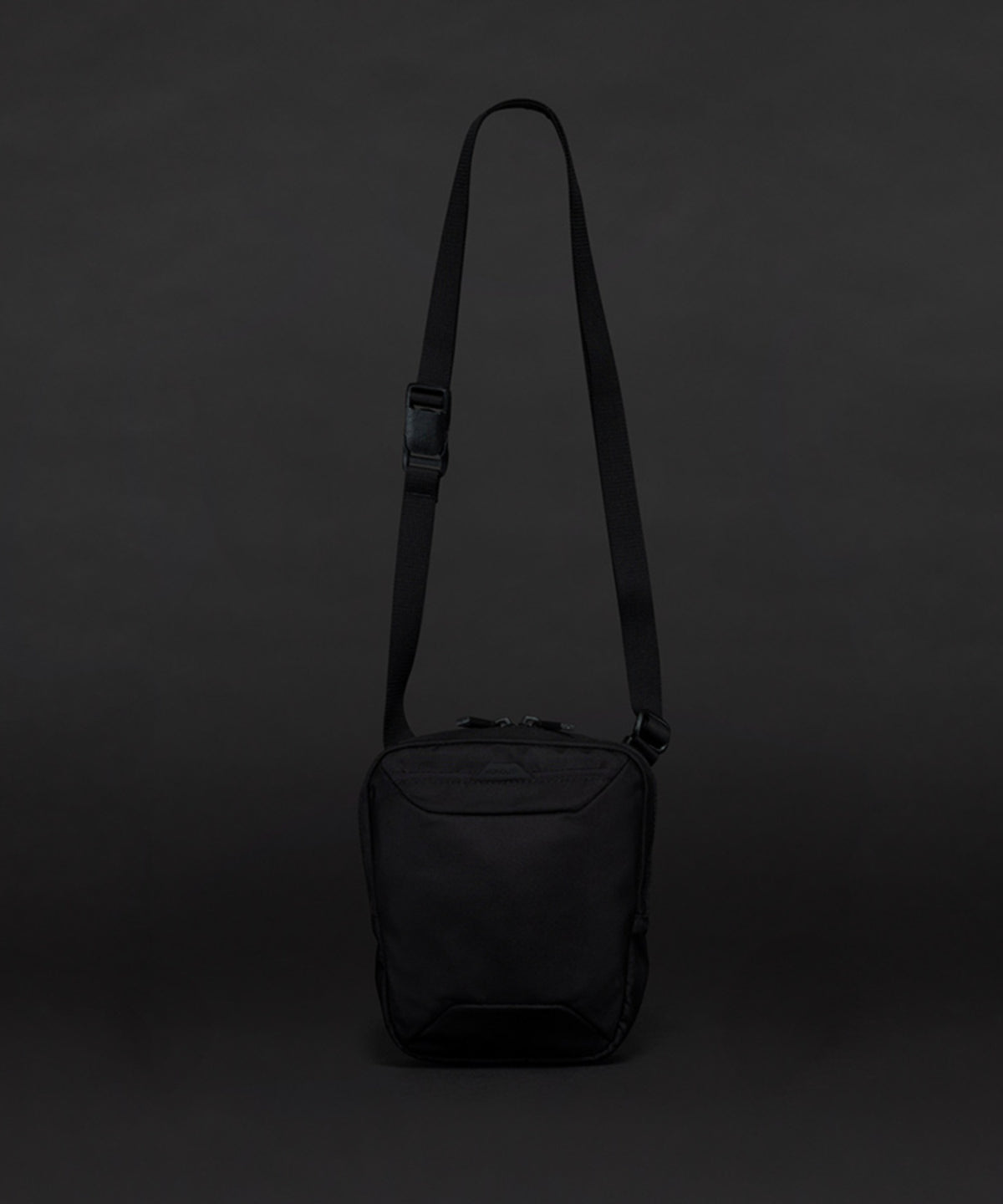 SHOULDER STANDARD SSS BLACK