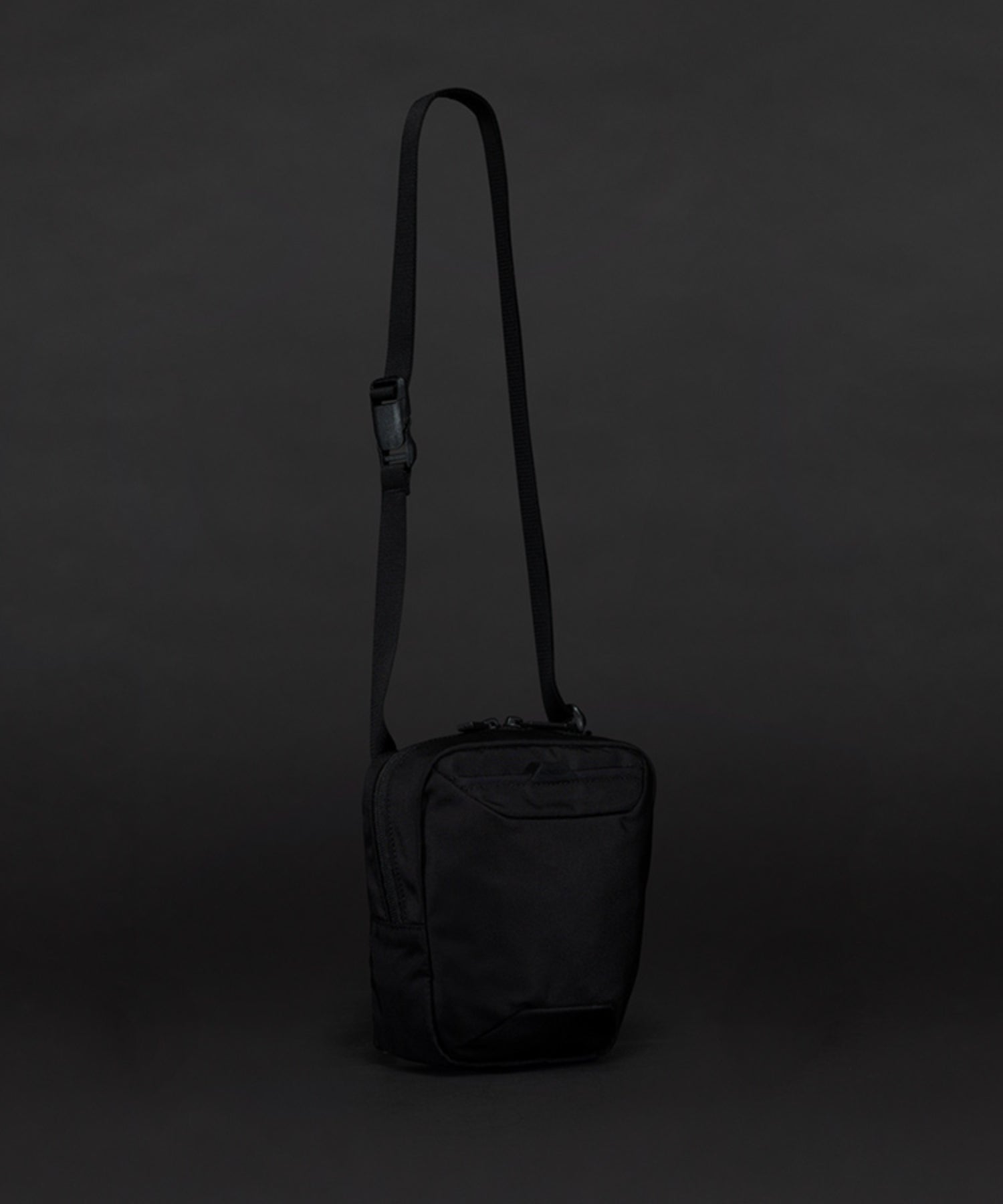 SHOULDER STANDARD SSS BLACK