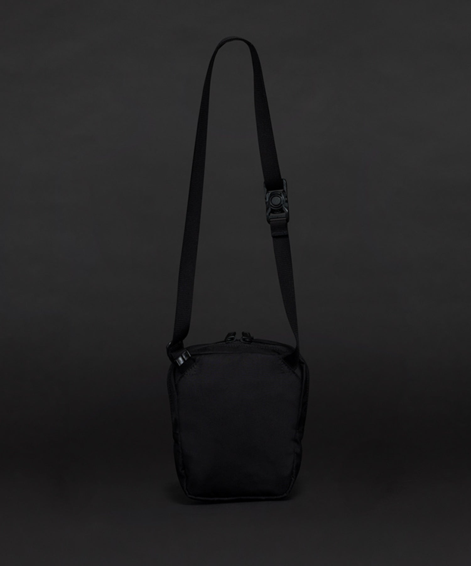 SHOULDER STANDARD SSS BLACK