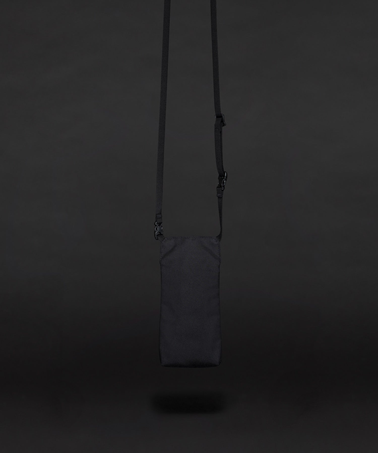 GLASSES POCKET STANDARD BLACK