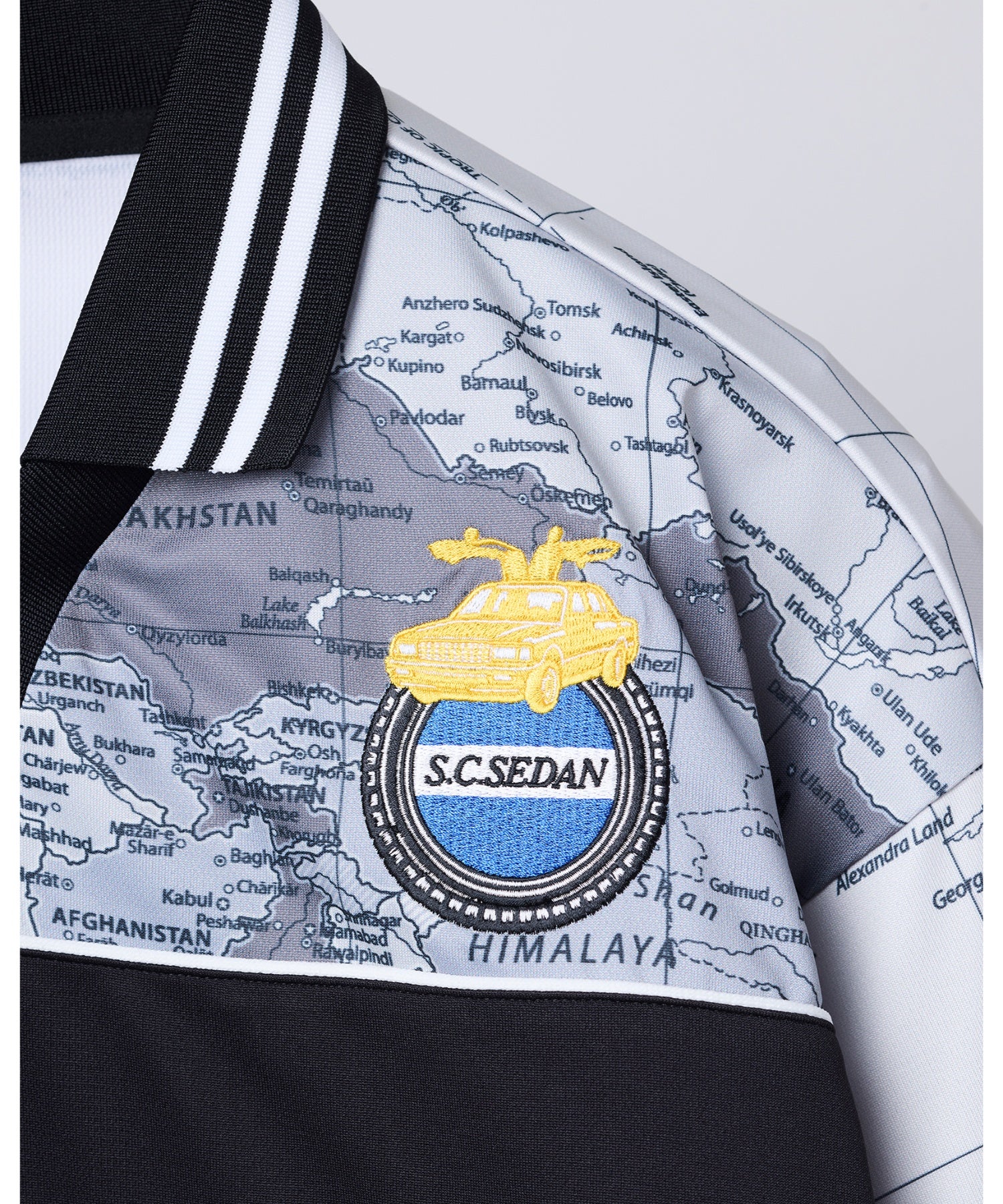 PUMA / World Map Game Shirts