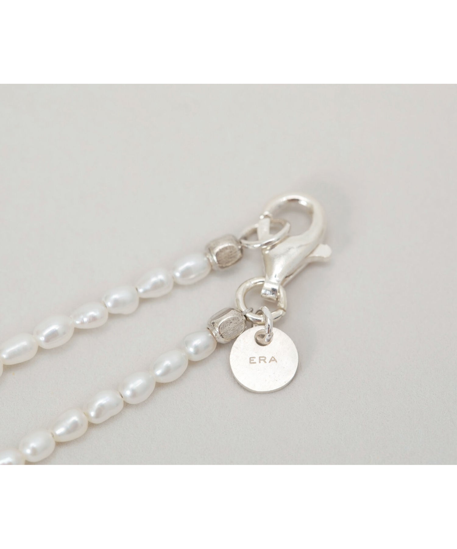 TWNKL PEARL NECKLESS