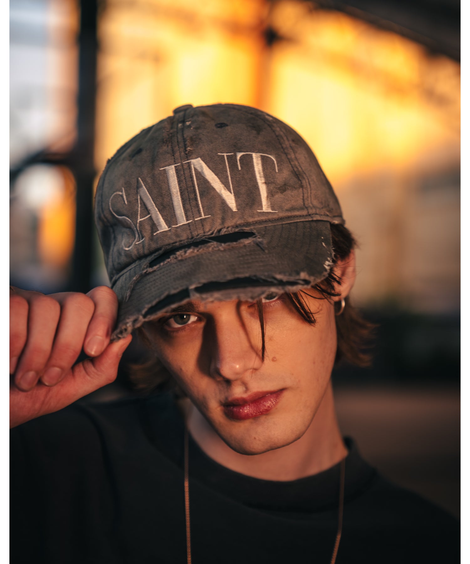 CAP/SAINT/CHARCOAL