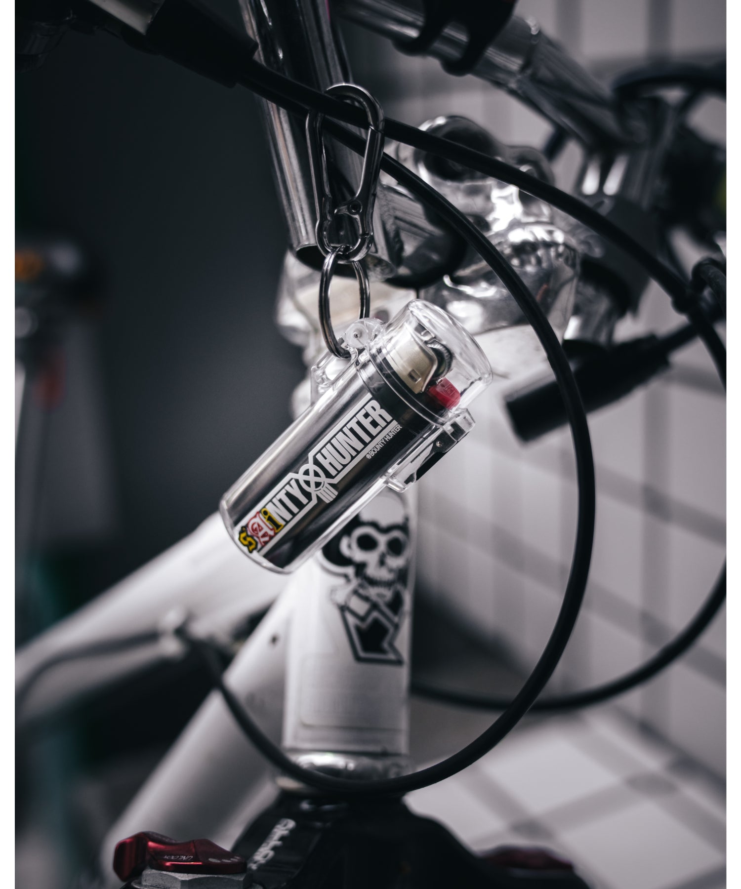 BH_LIGHTER CASE/MASK MIC/CLR