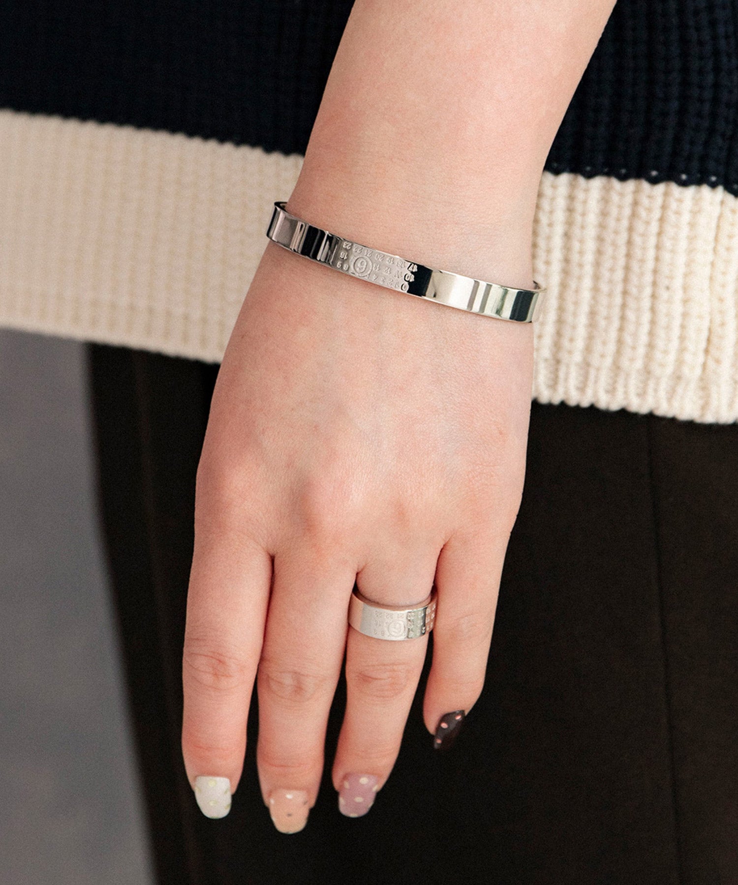 「ニューメリック」ミニマル リング