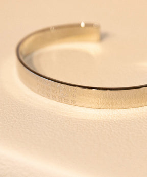 「ニューメリック」ミニマル カフブレスレット