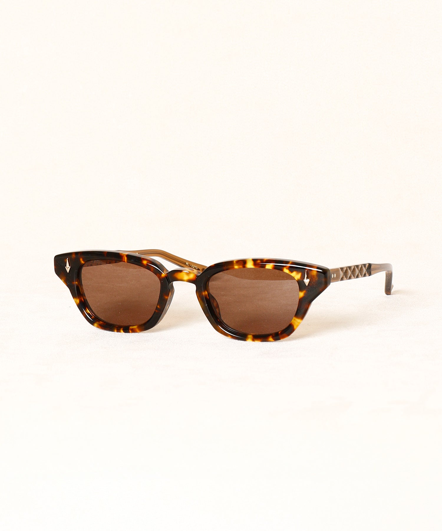 Lady Jane / Brown Tortoise