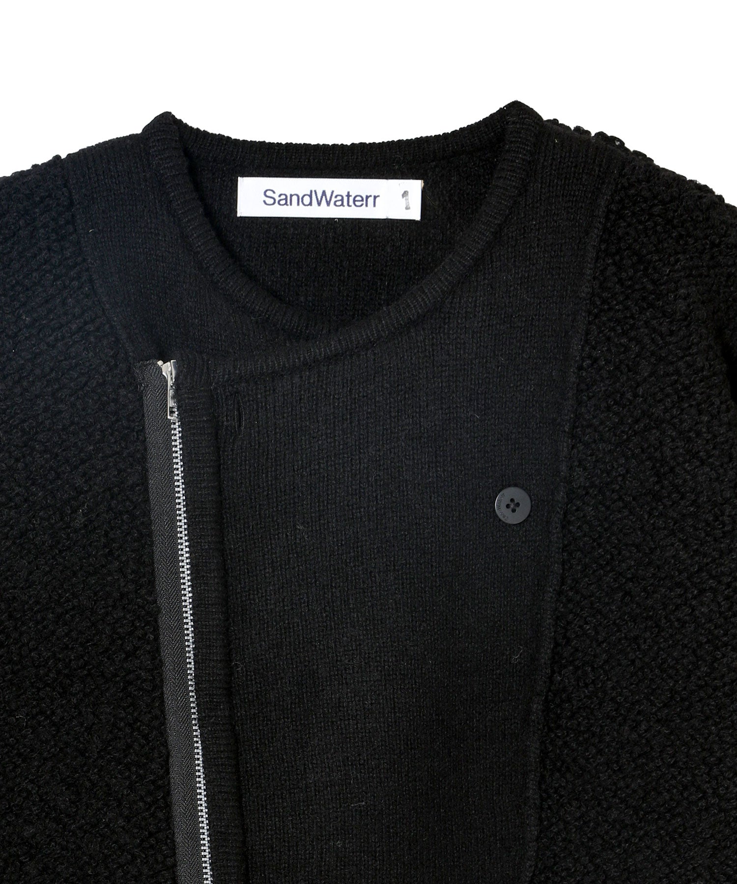 ORGANIZED CARDIGAN / WOOLEN YARN