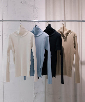 CRISP HIGH NECK TOP