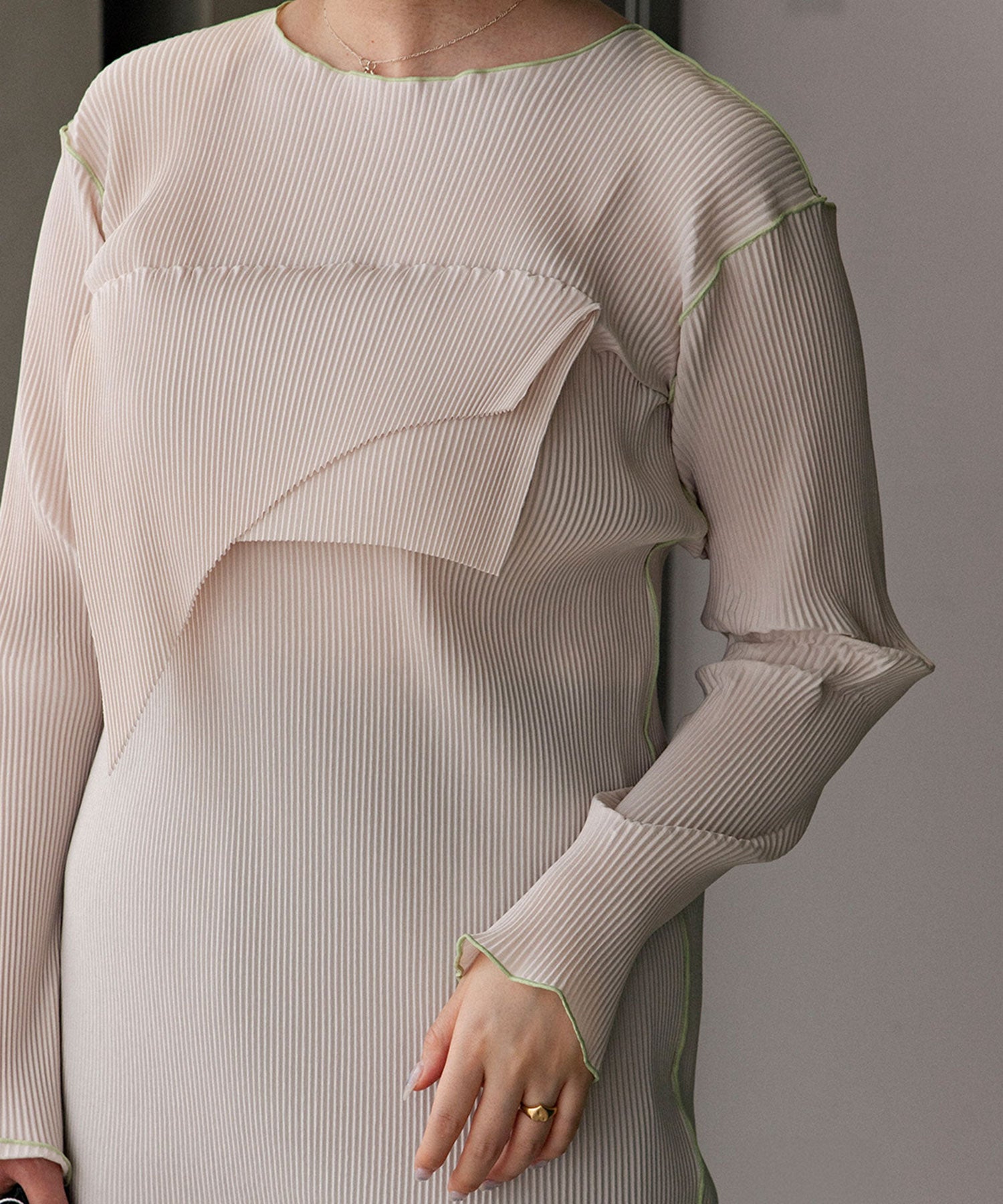 TD WAVE LONG SLEEVE DRESS