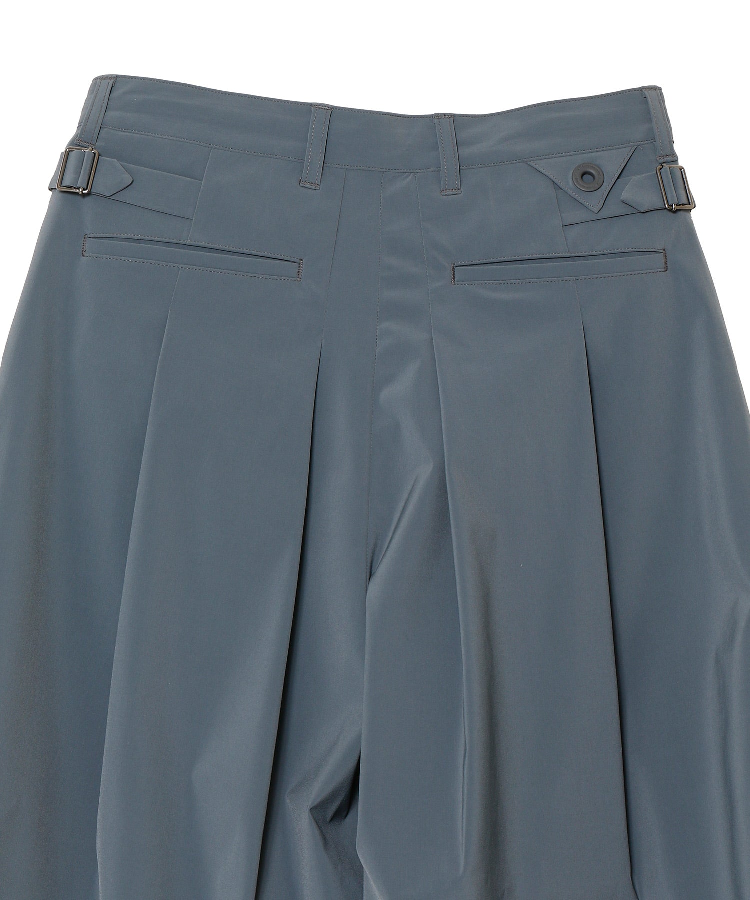 8 TUCK TAPERED PANTS