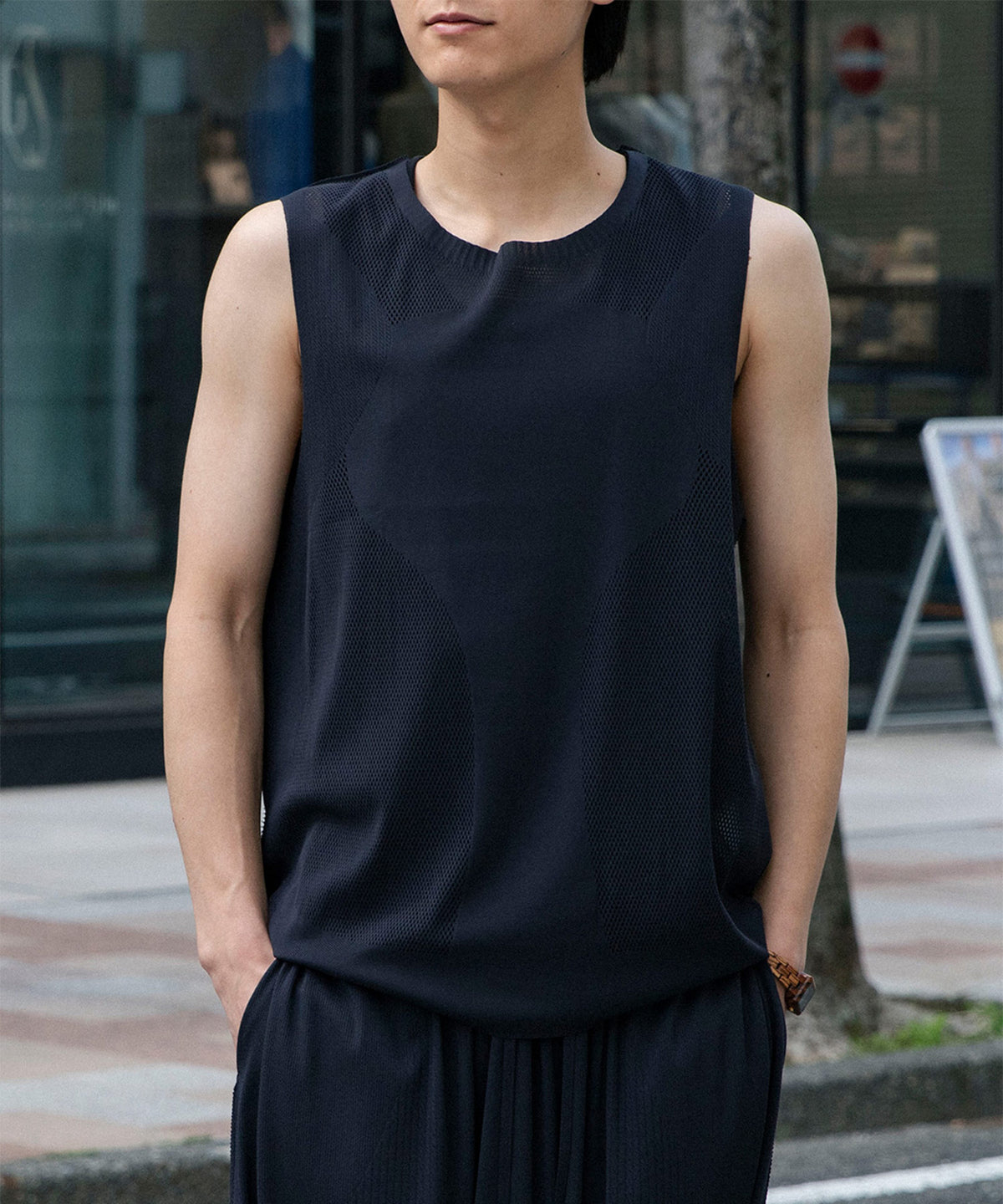 Wair SLEEVELESS KNIT