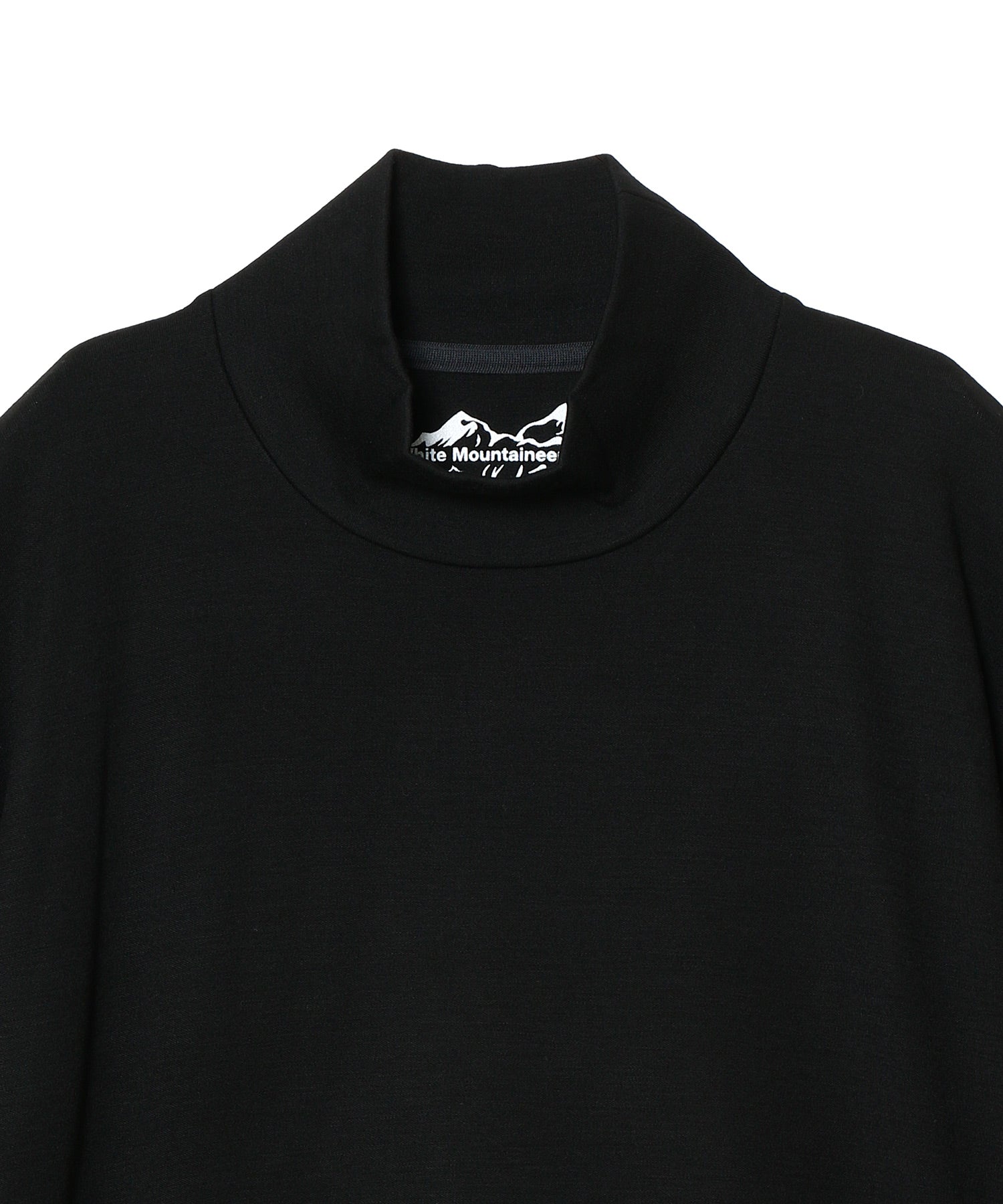 MOCK NECK LONG SLEEVE T-SHIRT