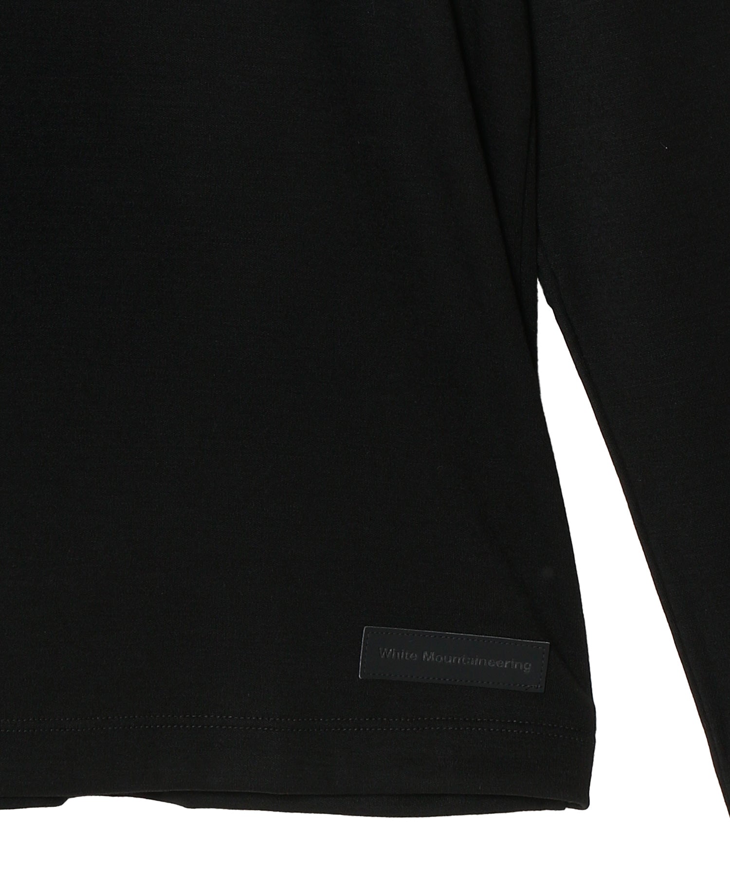 MOCK NECK LONG SLEEVE T-SHIRT